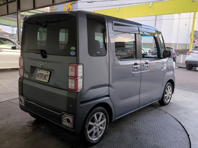 TOYOTA PIXIS MEGA 2016