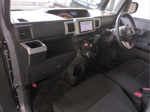 TOYOTA PIXIS MEGA 2016