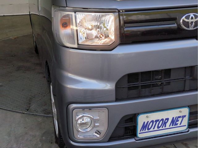 TOYOTA PIXIS MEGA 2016