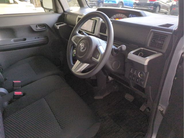 TOYOTA PIXIS MEGA 2016