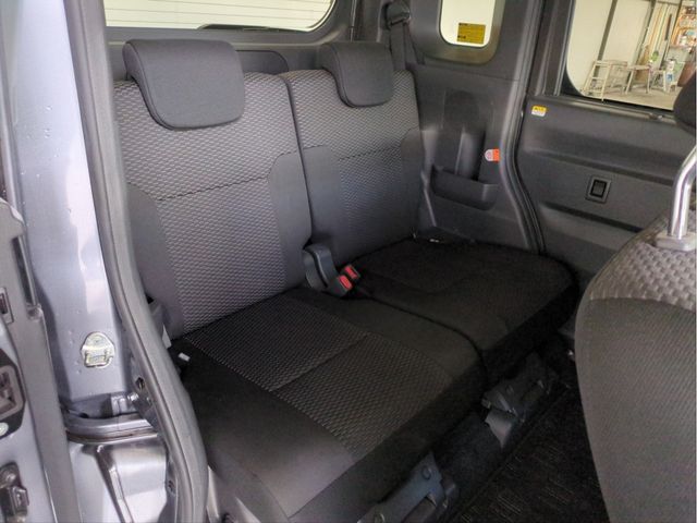 TOYOTA PIXIS MEGA 2016