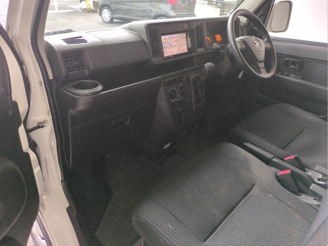 DAIHATSU HIJET CARGO 2018