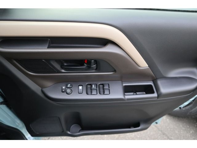 SUZUKI Spacia 4WD 2024