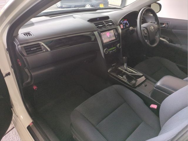 TOYOTA CAMRY HYBRID 2013