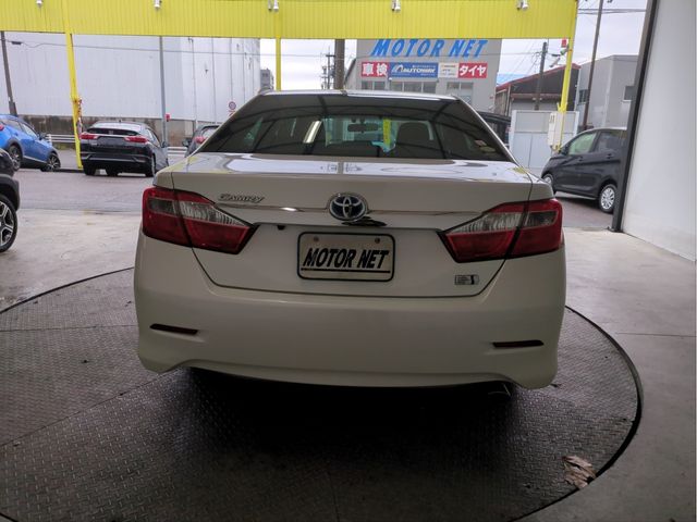TOYOTA CAMRY HYBRID 2013