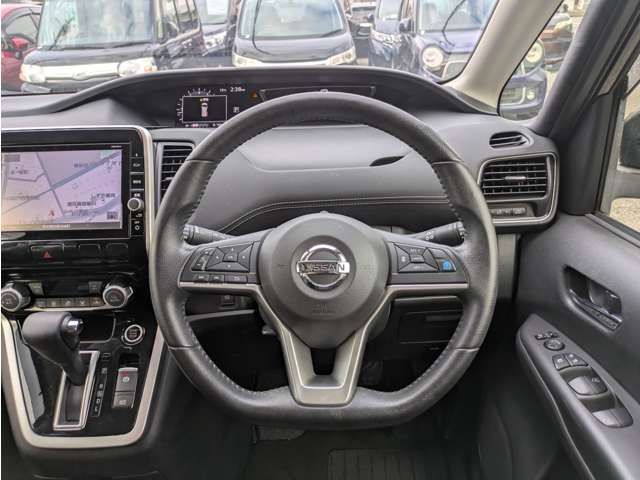 NISSAN SERENA  WG 2017