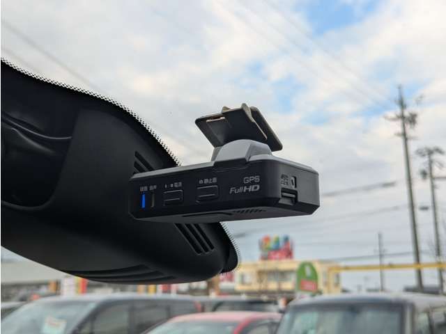 NISSAN SERENA  WG 2017