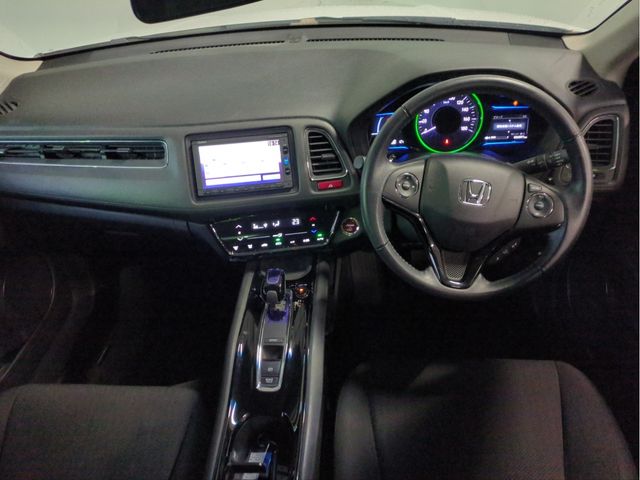 HONDA VEZEL HYBRID 2016