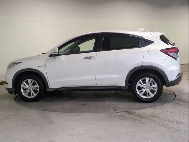 HONDA VEZEL HYBRID 2016