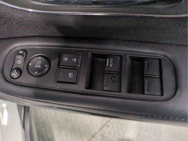 HONDA VEZEL HYBRID 2016