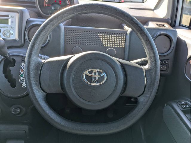TOYOTA SPADE 2016