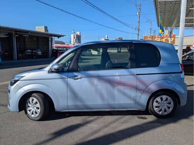 TOYOTA SPADE 2016