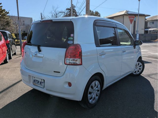 TOYOTA PORTE 2018