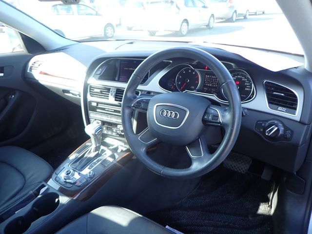 AUDI AUDI A4 2013
