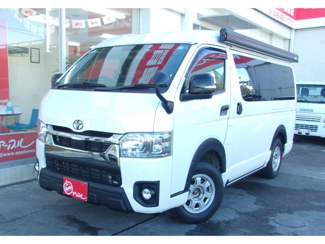 TOYOTA HIACE van 4WD 2022
