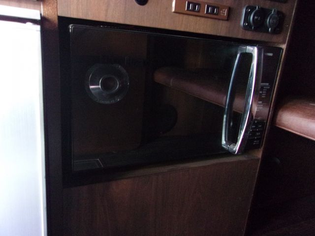 TOYOTA HIACE van 4WD 2022