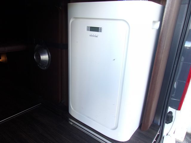 TOYOTA HIACE van 4WD 2022