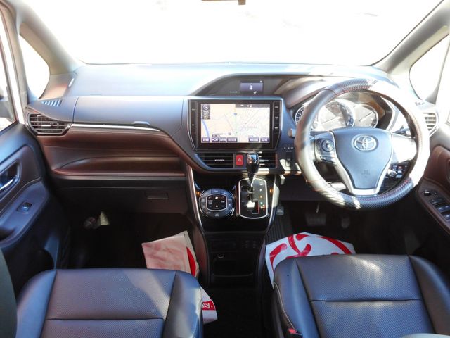 TOYOTA ESQUIRE 4WD 2016