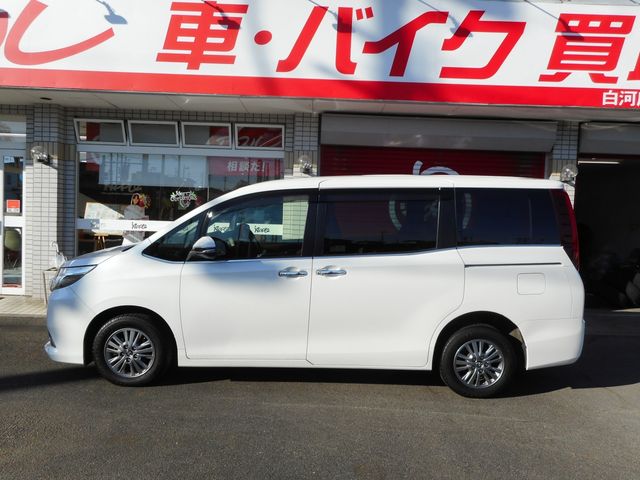 TOYOTA ESQUIRE 4WD 2016