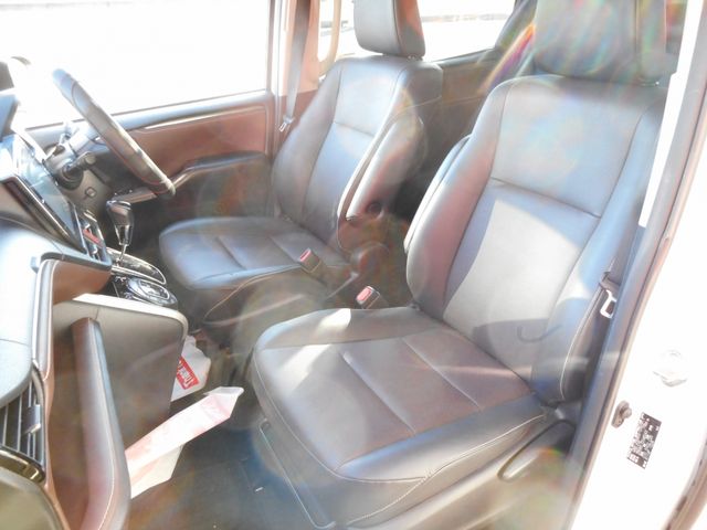 TOYOTA ESQUIRE 4WD 2016