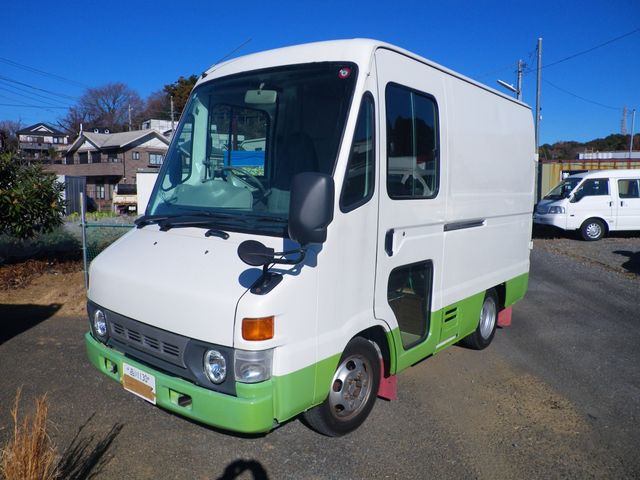 TOYOTA Urban Supporter 2004