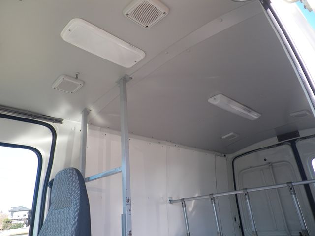 TOYOTA Urban Supporter 2004