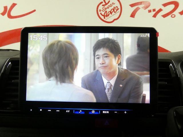 TOYOTA HIACE van 4WD 2025