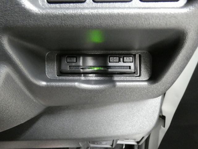 TOYOTA HIACE van 4WD 2025