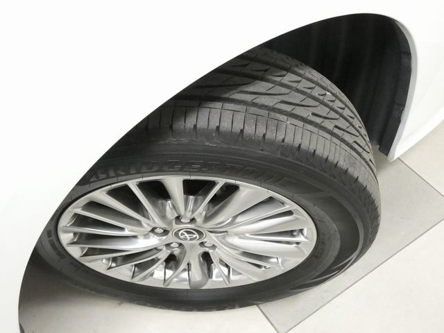 TOYOTA ALPHARD hybrid 4WD 2019