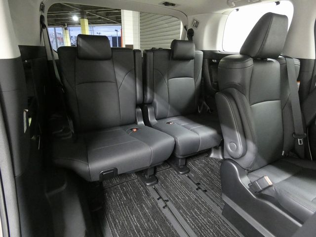 TOYOTA ALPHARD hybrid 4WD 2019