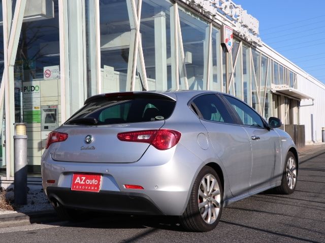 ALFAROMEO ALFAROMEO Giulietta 2013