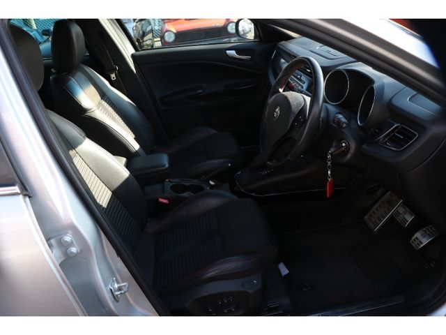 ALFAROMEO ALFAROMEO Giulietta 2013