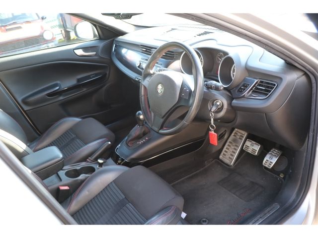 ALFAROMEO ALFAROMEO Giulietta 2013