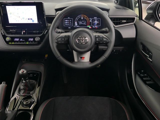 TOYOTA GR COROLLA 2025