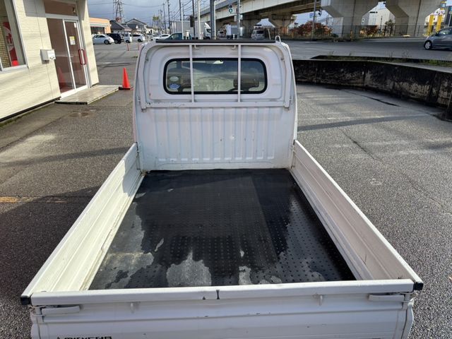 MITSUBISHI MINICAB truck 4WD 2005