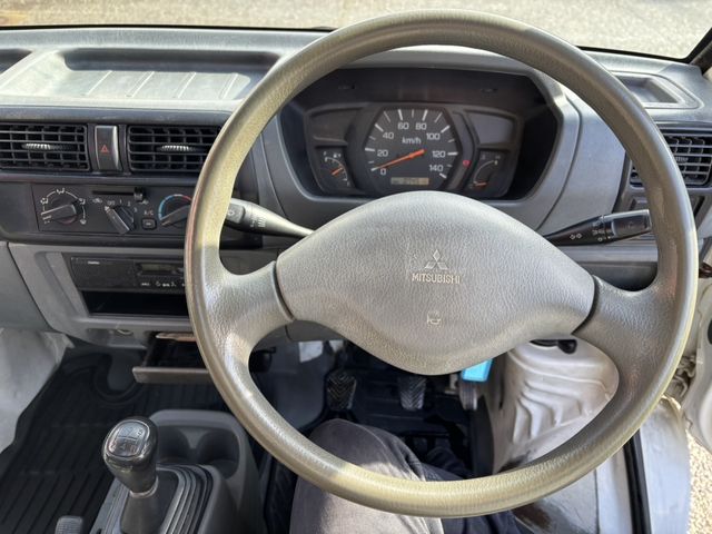 MITSUBISHI MINICAB truck 4WD 2005