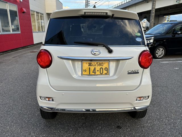 DAIHATSU CAST STYLE 2016