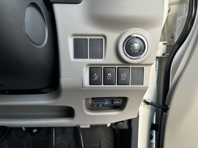 DAIHATSU CAST STYLE 2016