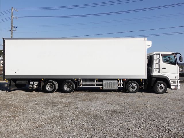 MITSUBISHI FUSOU SUPER GREAT 2017