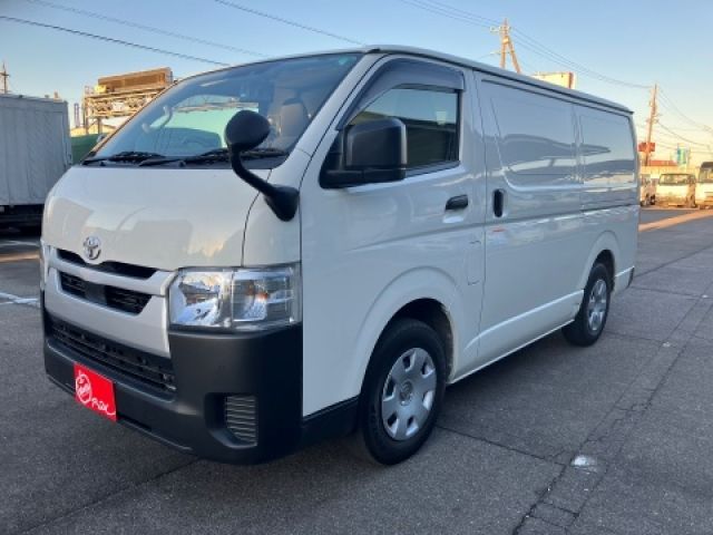 TOYOTA HIACE van 2WD 2023