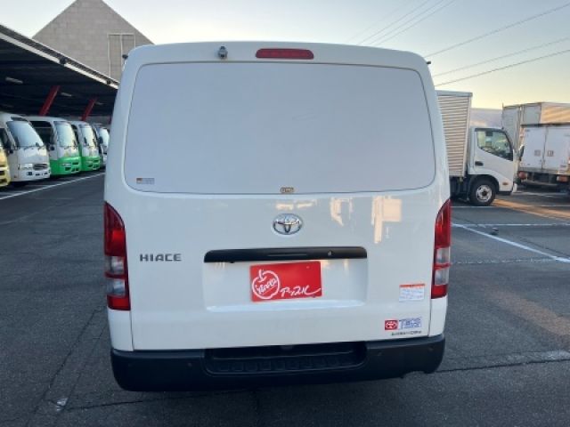 TOYOTA HIACE van 2WD 2023