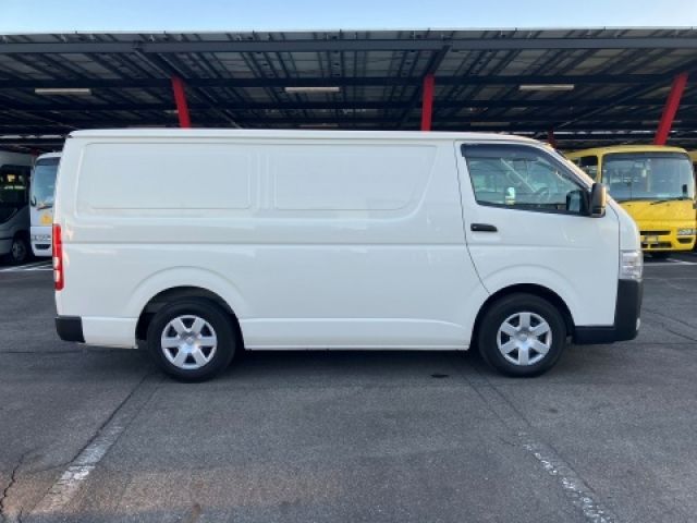 TOYOTA HIACE van 2WD 2023