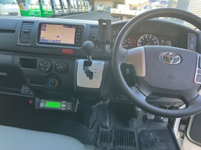 TOYOTA HIACE van 2WD 2023