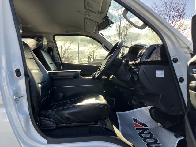 TOYOTA HIACE van 2WD 2016