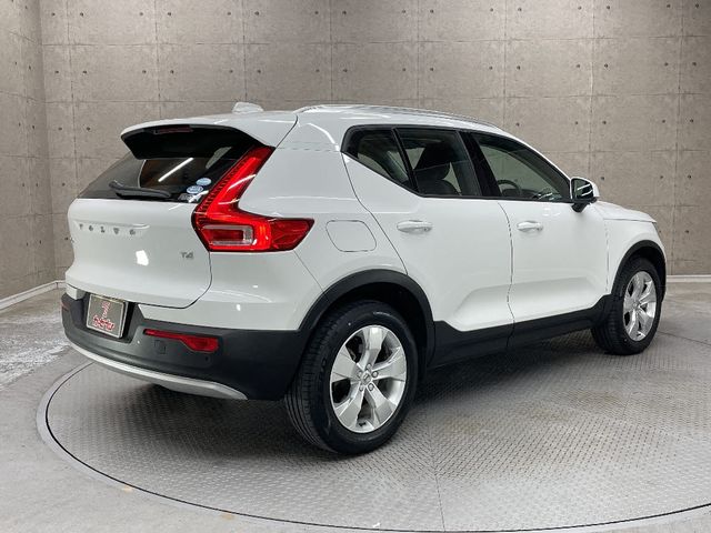 VOLVO VOLVO XC40 2019