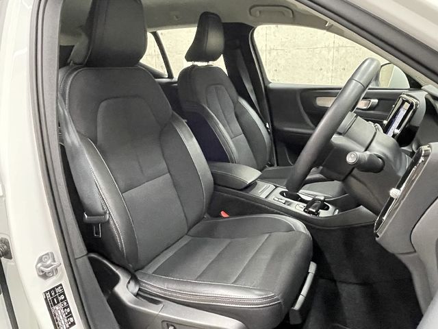 VOLVO VOLVO XC40 2019