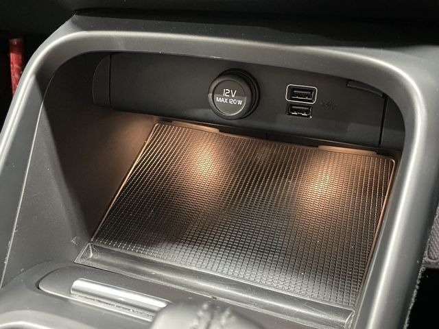 VOLVO VOLVO XC40 2019