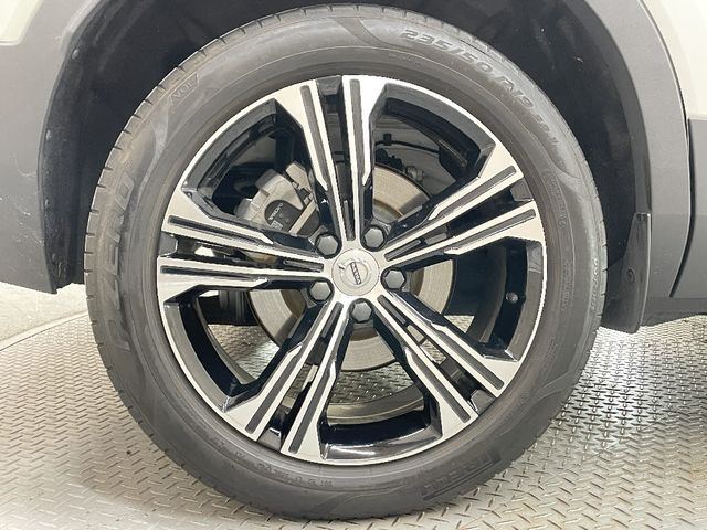 VOLVO VOLVO XC40 2020