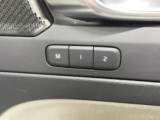 VOLVO VOLVO XC40 2020