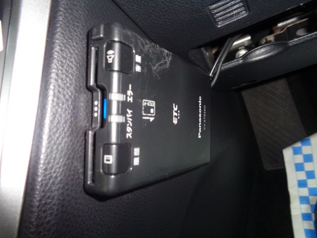 TOYOTA NOAH 4WD 2022